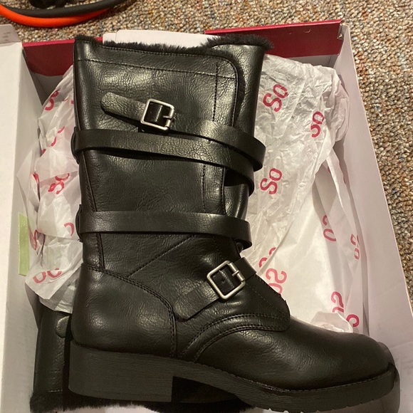 BRAND NEW WOMENS BOOTS - Picture 1 of 4